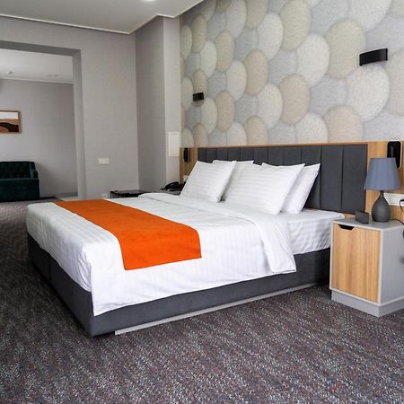 Nuovo Boutique Hotel Tashkent Exterior photo