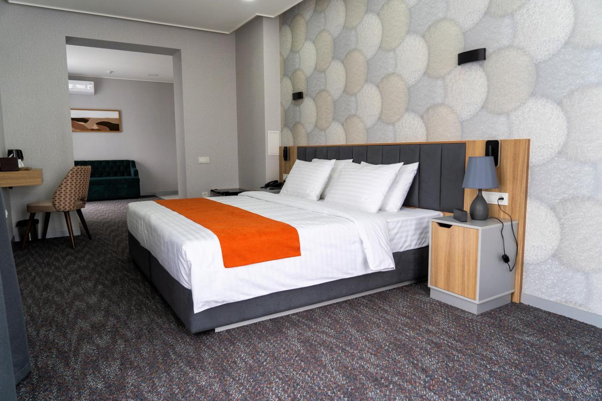 Nuovo Boutique Hotel Tashkent Exterior photo