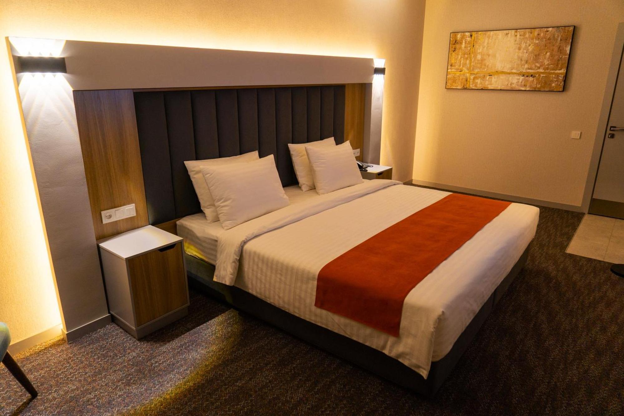 Nuovo Boutique Hotel Tashkent Exterior photo